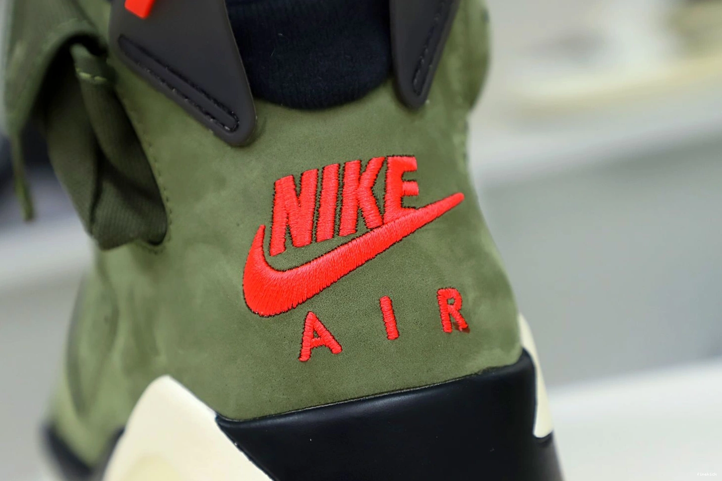 SCOTT X JORDAN TRAVIS 6 'OLIVE' AIR RETRO 1019